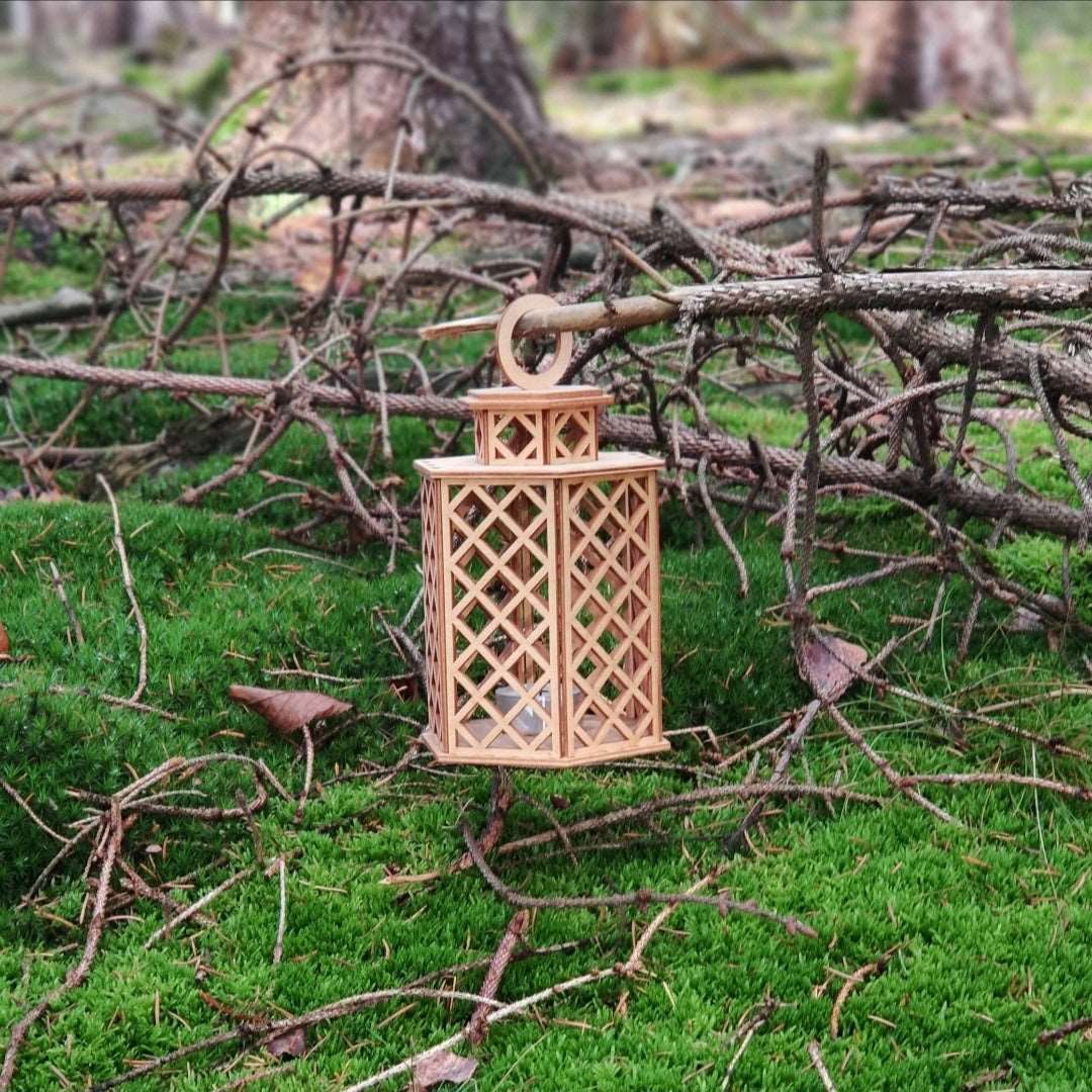 Holz Laterne für Kerzen/Teelichter gelasert - LaserErz