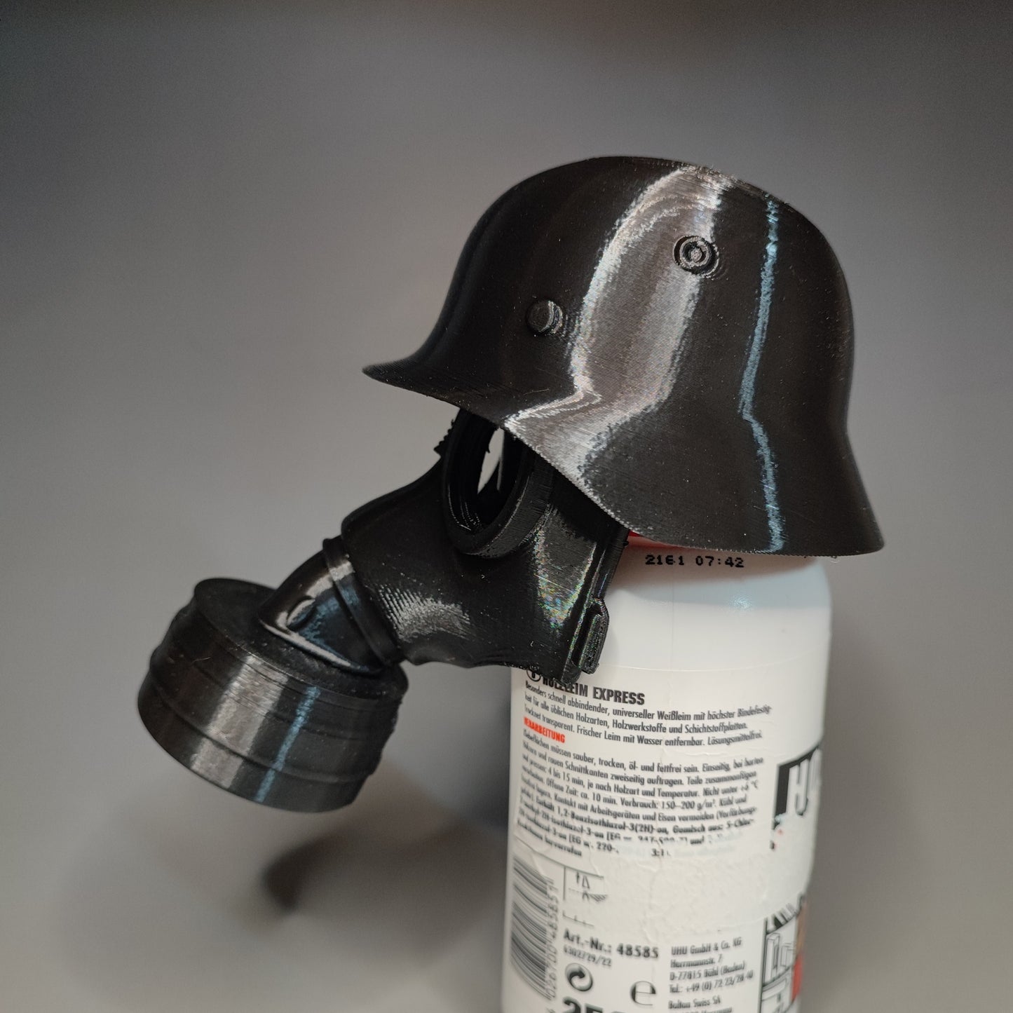 AHK Stahlhelm mit Gasmaske Schwarz (Anhänger-Kupplung Abdeckung) 3D-Druck