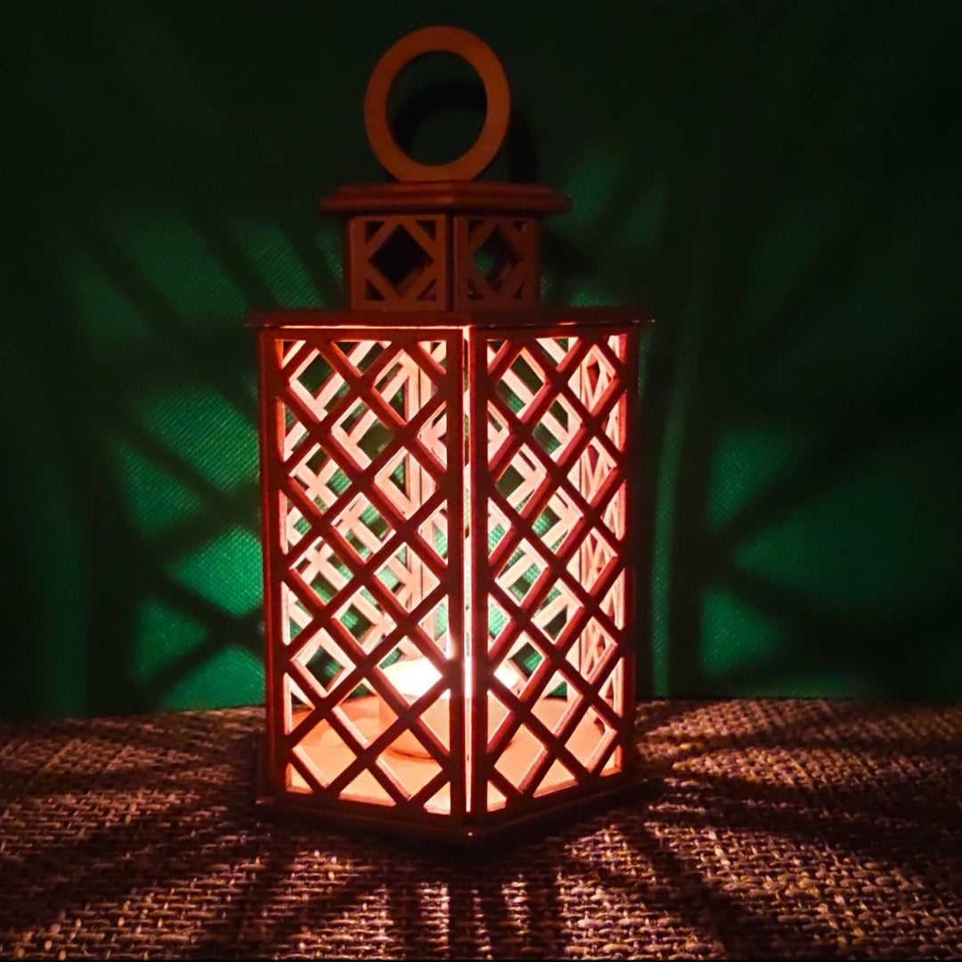 Holz Laterne für Kerzen/Teelichter gelasert - LaserErz
