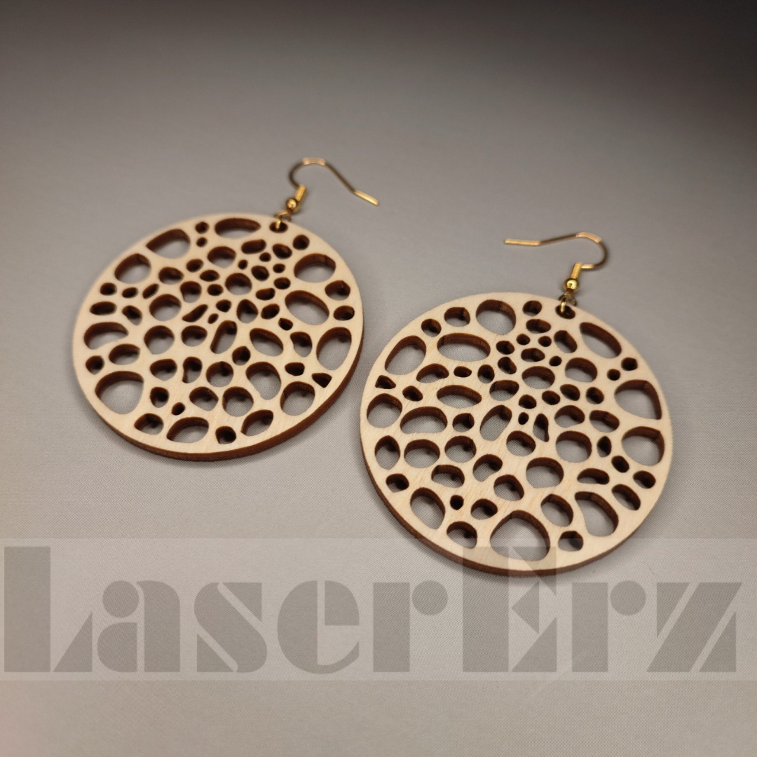 Organisches Design Ohrringe aus Holz
