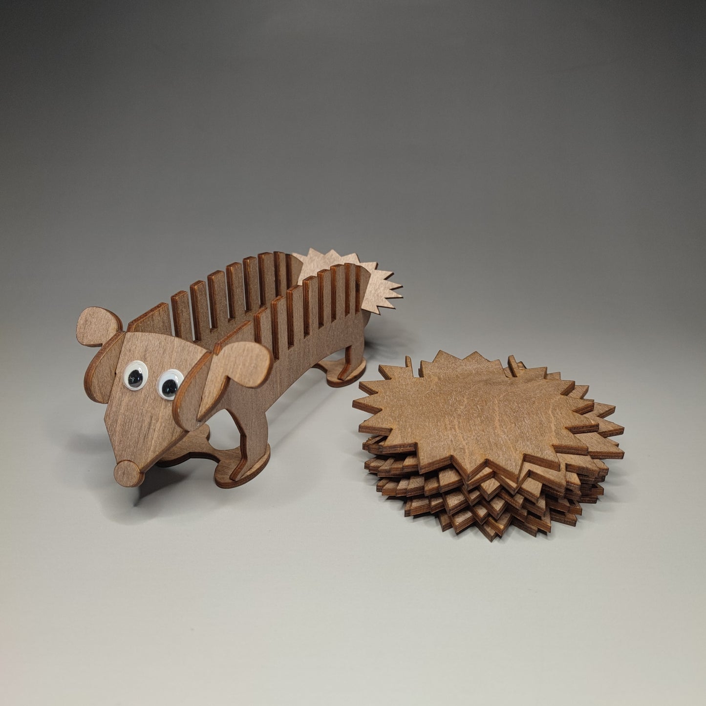 Untersetzer aus Holz für Getränke in Igel Form /Bier Wein Glas Tee Kaffee Tasse Untersetzer Halter